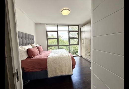 Ultra-Modern 2-Bedroom, 2-Bathroom Apartment for Sale in Bedfordview