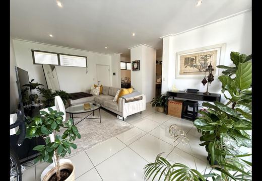 Ultra-Modern 2-Bedroom, 2-Bathroom Apartment for Sale in Bedfordview