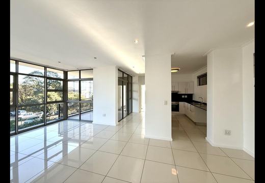 3 Bedroom House For Sale In Bedfordview