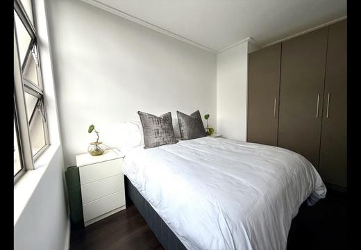 Ultra-Modern 2-Bedroom, 2-Bathroom Apartment for Sale in Bedfordview