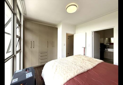 Ultra-Modern 2-Bedroom, 2-Bathroom Apartment for Sale in Bedfordview