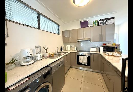 Ultra-Modern 2-Bedroom, 2-Bathroom Apartment for Sale in Bedfordview